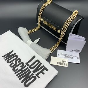 Moschino women’s shoulder BAG !!!